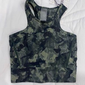 NWT Stronger Camoflage crop top/sports bra. XS. Word stronger is on top itself